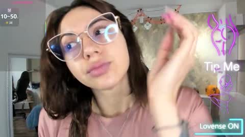 Snapshot of april_dumont chatting on October 13, 1:58 pm April online show from October 13, 1:58 pm
