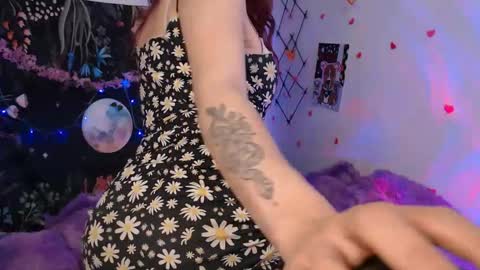 Snapshot of april_l6 chatting on January 24, 6:46 pm april_l6 online show from January 24, 6:46 pm