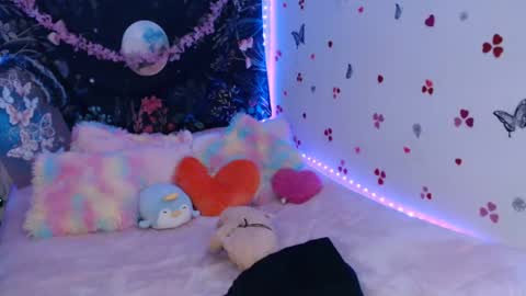 Snapshot of april_l6 chatting on September 10, 10:32 pm april_l6 online show from September 10, 10:32 pm