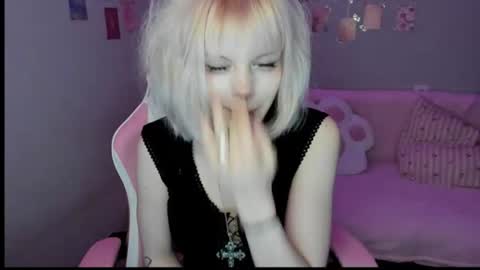 Alice D online show from July 15, 8:35 pm