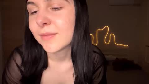 Emi online show from February 22, 4:52 pm