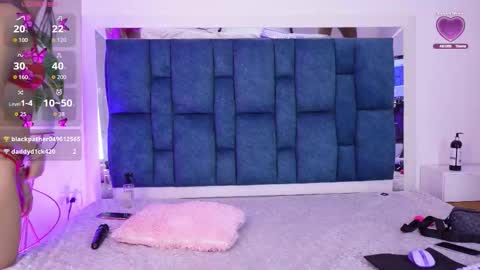   online show from February 28, 7:19 am