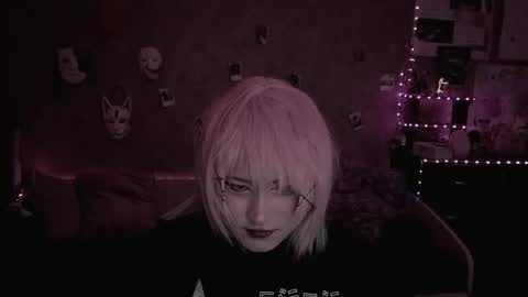 Ahri online show from September 12, 4:14 pm