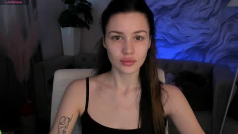 aria_mila online show from April 3, 3:15 am