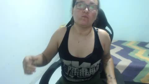 ...Ariana... online show from March 31, 6:19 pm