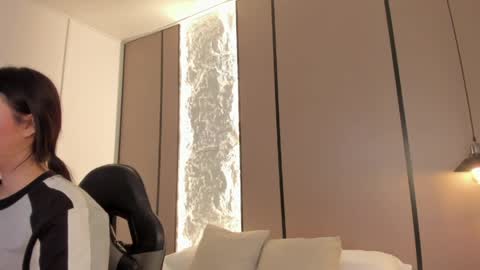 A R I A D N A online show from April 2, 3:04 am