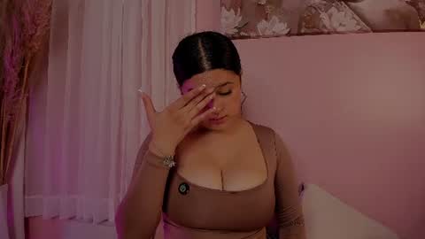-  -. .- Ariadna -. .-  - online show from June 9, 2:16 pm