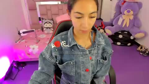 ariadnacappelletty online show from July 13, 4:52 pm