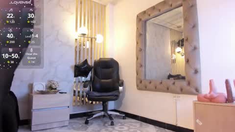 aria  online show from January 17, 7:43 pm