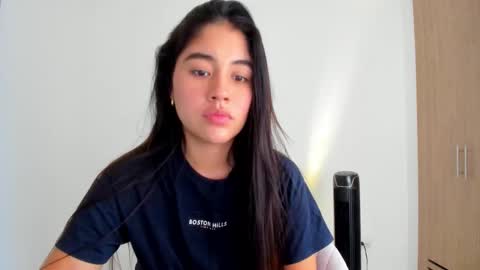 Aria Montgomery online show from February 6, 2:59 am