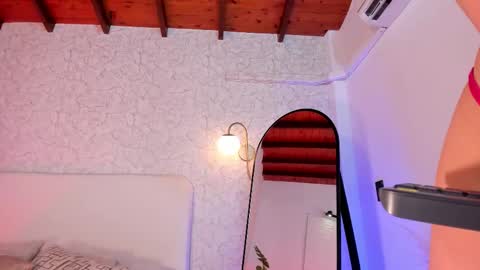 Aria online show from March 22, 8:48 pm