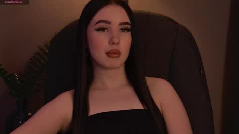 arianapurr online show from April 12, 3:37 pm