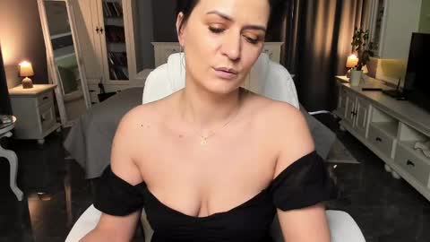 Ana online show from February 12, 12:44 pm