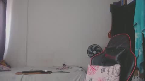 ariannaloovel online show from March 23, 5:19 pm