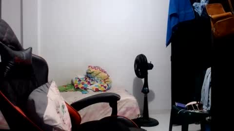 ariannaloovel online show from June 6, 12:06 am