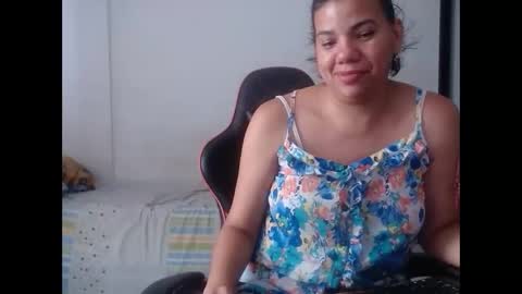 ariannaloovel online show from April 27, 6:27 pm