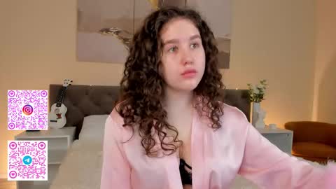 Snapshot of ariella_sol chatting on September 17, 7:28 am Ariella GTM3 Tue Wed Thu Fri Sat 0400 am-1030pm online show from September 17, 7:28 am