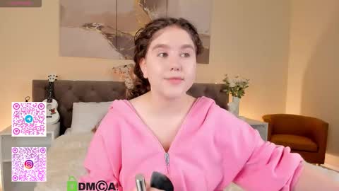 Snapshot of ariella_sol chatting on October 4, 1:22 am Ariella GTM3 Tue Wed Thu Fri Sat 0400 am-1030pm online show from October 4, 1:22 am