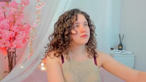 Snapshot of ariella_sol chatting on January 10, 5:05 am Ariella GTM3 Tue Wed Thu Fri Sat 0400 am-1030pm online show from January 10, 5:05 am