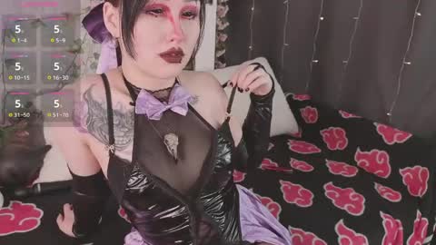 Dee online show from April 14, 4:34 am