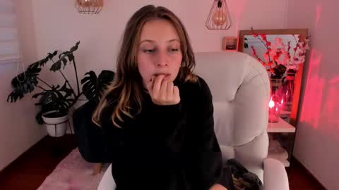 Snapshot of arii_1010_ chatting on February 12, 8:40 pm Ari online show from February 12, 8:40 pm