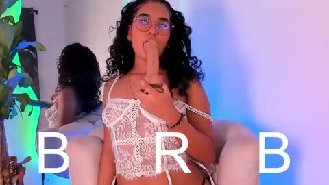 Ari online show from October 29, 7:16 pm