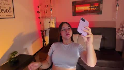  Arianna  online show from October 25, 3:30 pm