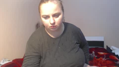 Snapshot of arriana98 chatting on October 21, 2:15 am Arriana online show from October 21, 2:15 am