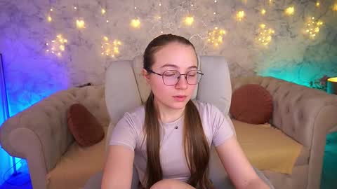 arrinawair online show from March 5, 7:48 am