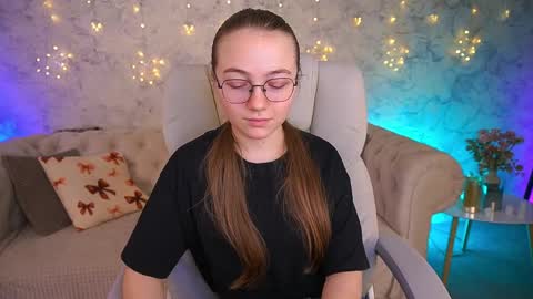 arrinawair online show from April 3, 6:55 am