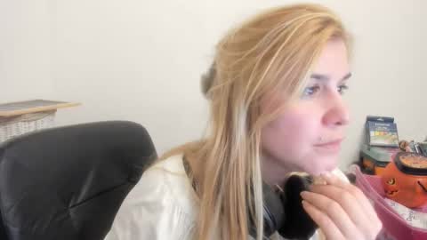 MIA online show from February 28, 10:53 pm