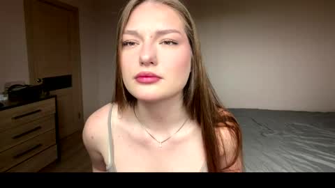 Mila online show from May 13, 9:48 am