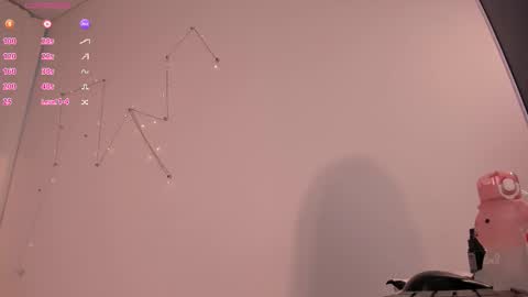 Ash online show from October 19, 1:13 pm