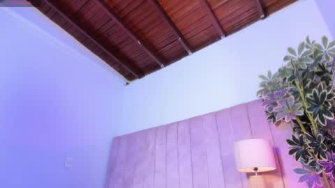 ashley_beaomunt online show from May 30, 11:52 am
