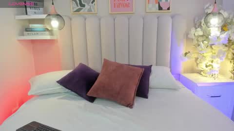 Ashley online show from October 29, 3:33 am