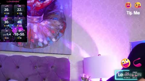 Ashley online show from March 8, 9:29 pm