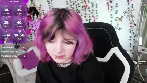 Ashley online show from April 17, 9:50 pm