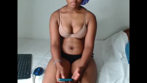 ashleyt255 online show from November 7, 8:14 pm