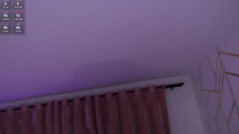 Ashley Lauren online show from November 28, 4:59 am