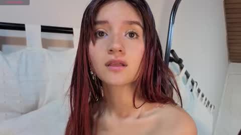 ashly_jones_ online show from March 13, 5:09 am