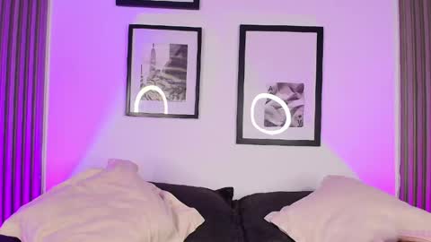    online show from April 18, 2:03 am