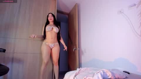 Paula Baleta  online show from July 25, 3:02 am