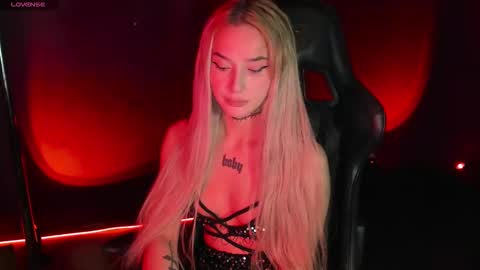 Mila online show from September 29, 8:41 am