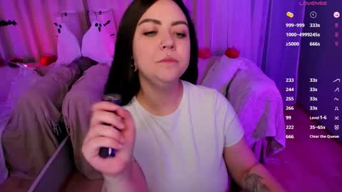 Your girlfriend online show from October 26, 1:01 am