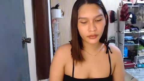 Snapshot of asian_glamm chatting on October 19, 9:22 am ANITA online show from October 19, 9:22 am