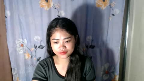 Snapshot of asian_megs chatting on October 7, 2:05 am asian_megs online show from October 7, 2:05 am