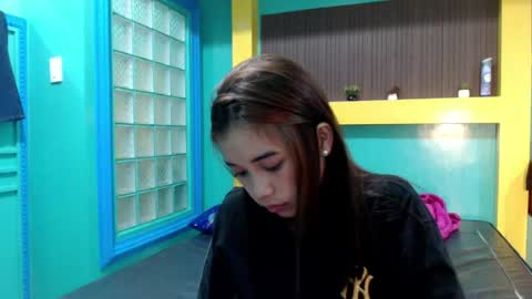 Slade and Olive online show from July 26, 1:19 pm
