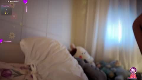 candy online show from April 14, 2:00 am