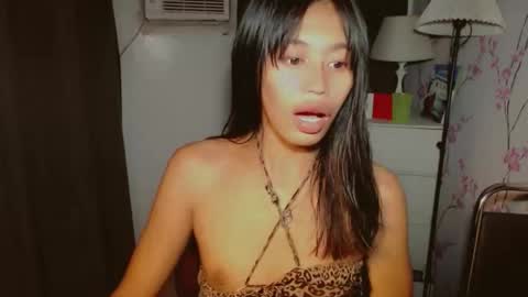 kisses online show from February 16, 5:46 pm