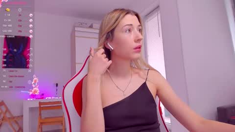 Caroline online show from October 4, 11:49 am